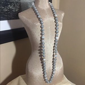✨Coldwater Creek long silver beaded necklace✨